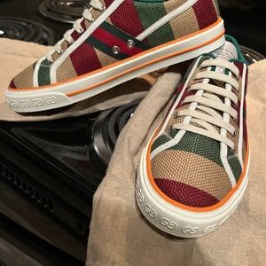 Gucci Tennis 1977